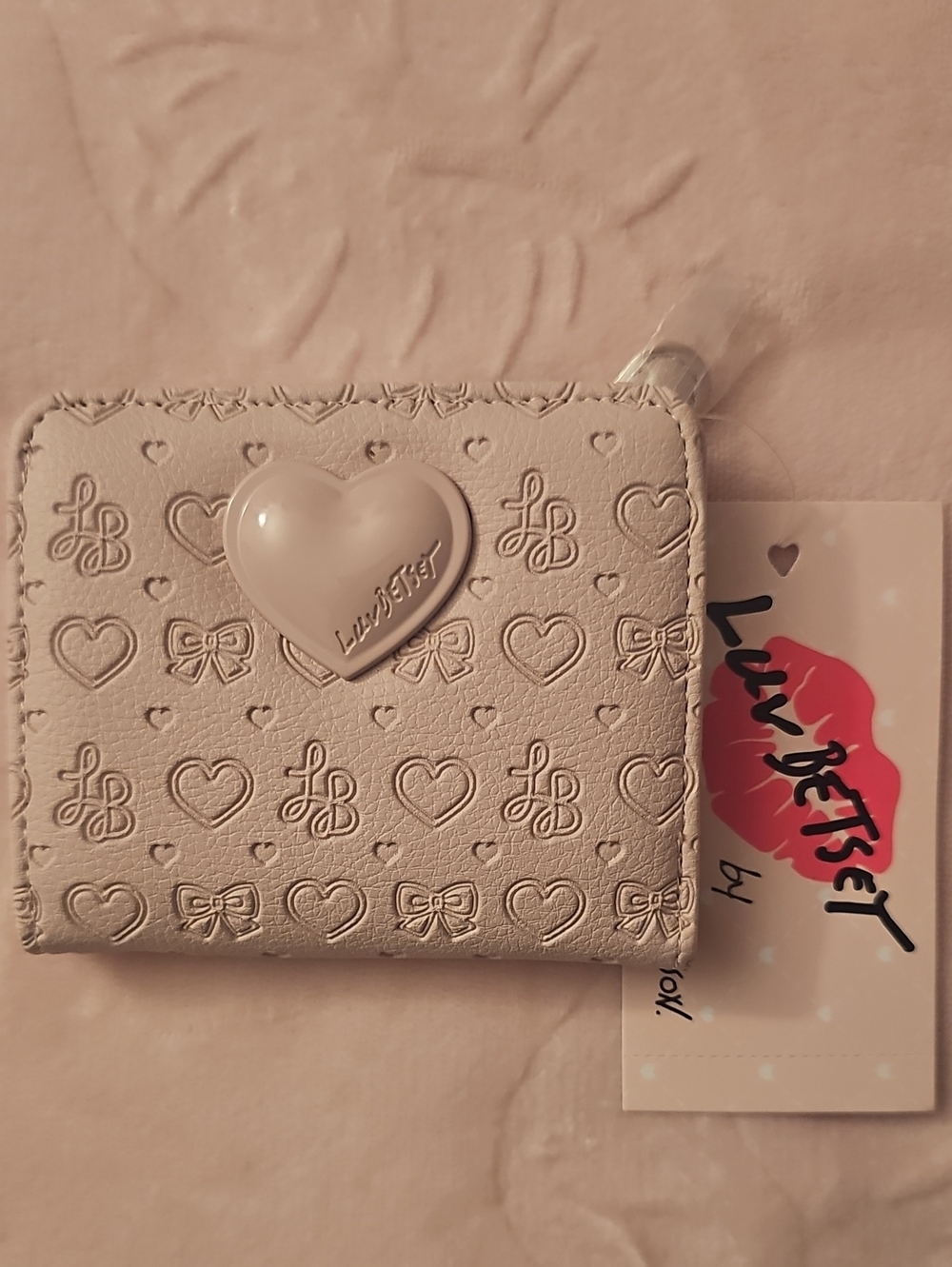 Women's Embossed Heart Card Case -baby Pink Betsey Johnson
